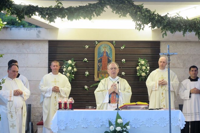 ​Biskup Radoš predslavio misu na Malu Gospu u dubrovačkom svetištu Gospe od Milosrđa